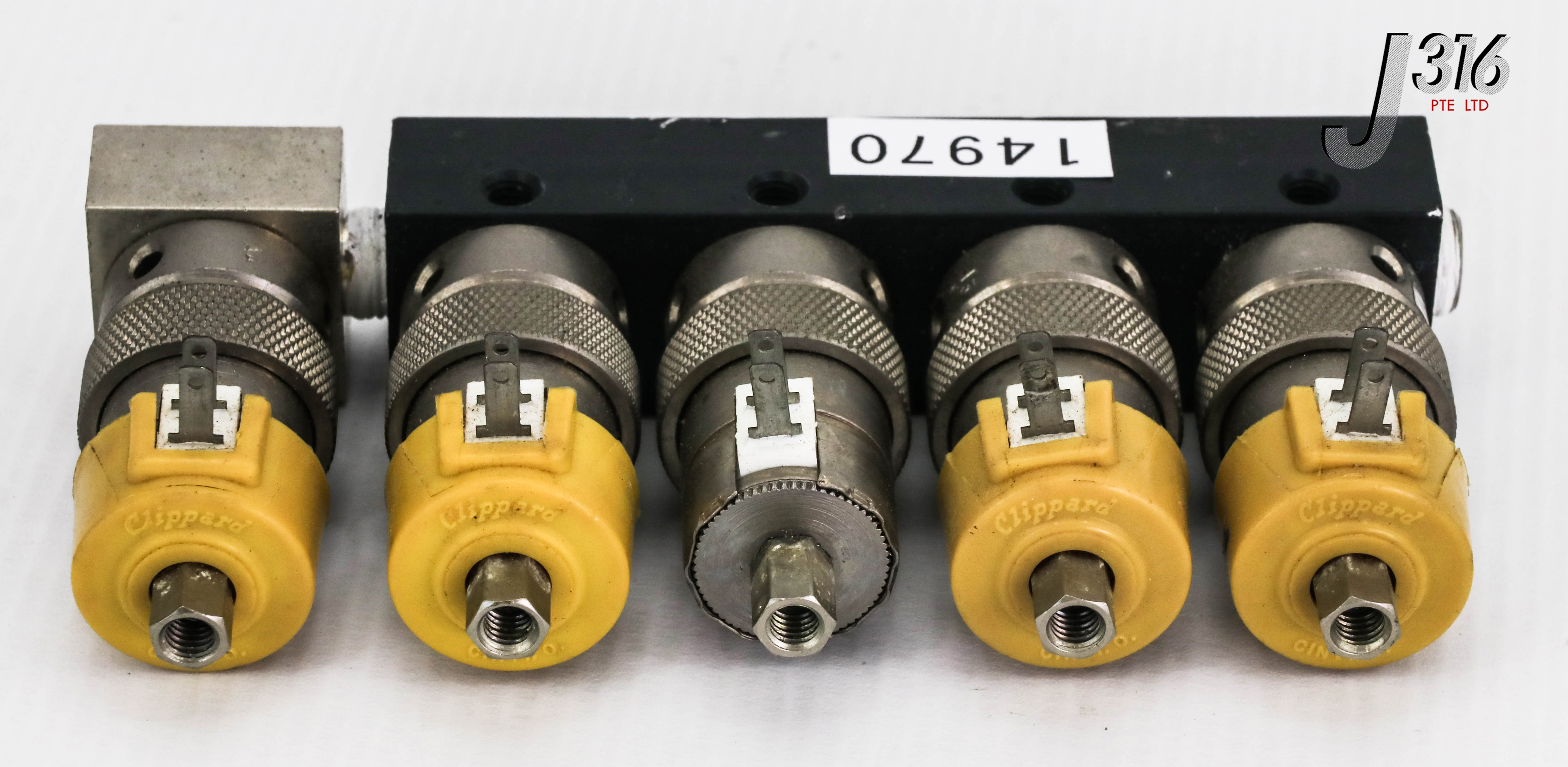 フル 14970 CLIPPARD 5 SLOTS VACUUM VALVE MANIFOLD ETO-3M-12VDC | eBay
